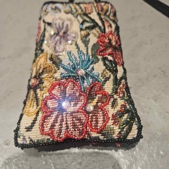 Beaded Eyeglass Holder with Strap Eyeglass Case - Picture 1 of 5